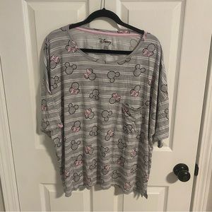 Disney Minnie gray pajama top. Size XXL